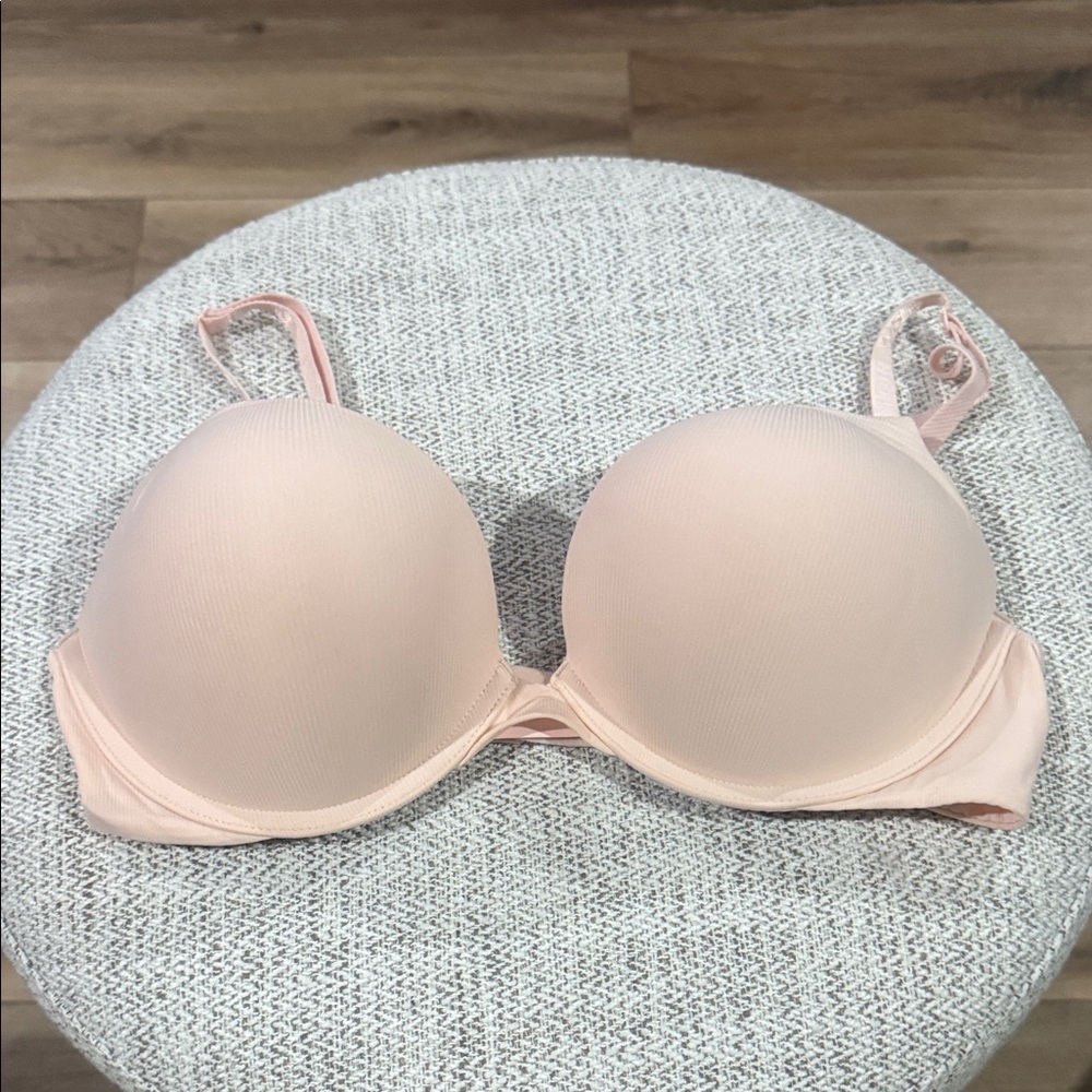 Victoria's Secret Light Pink Bra